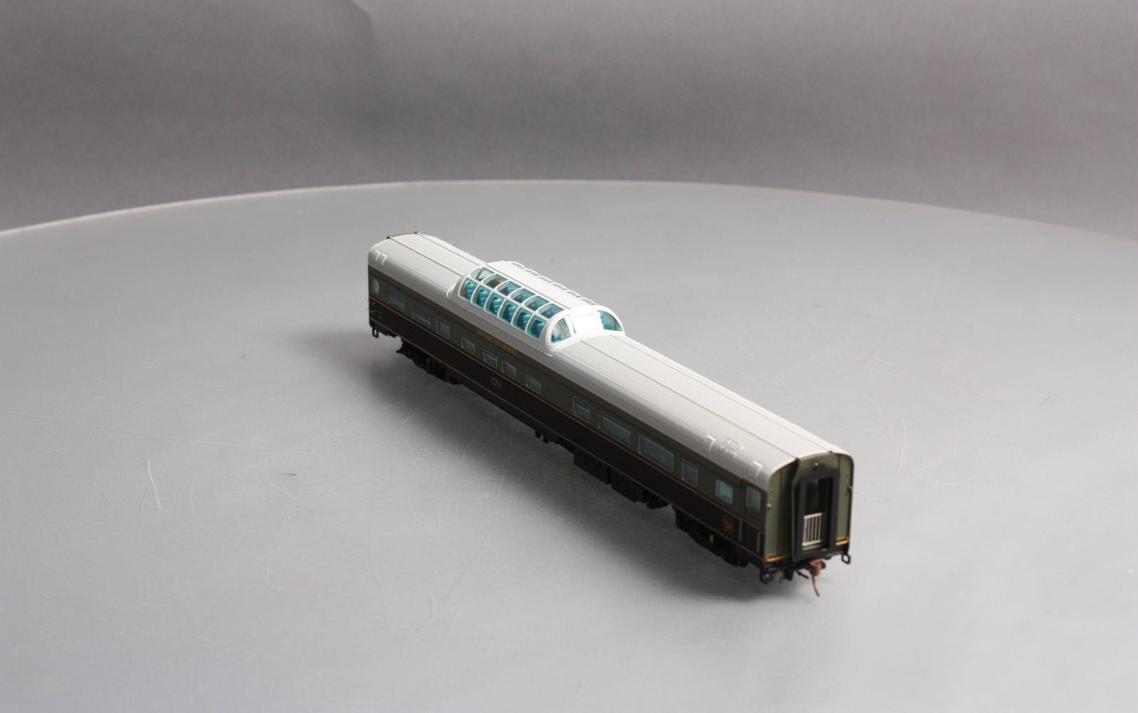 Rapido Trains 116011 HO Canadian National American Spirit Budd Mid-Train Dome