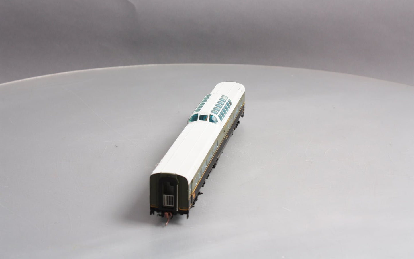 Rapido Trains 116011 HO Canadian National American Spirit Budd Mid-Train Dome