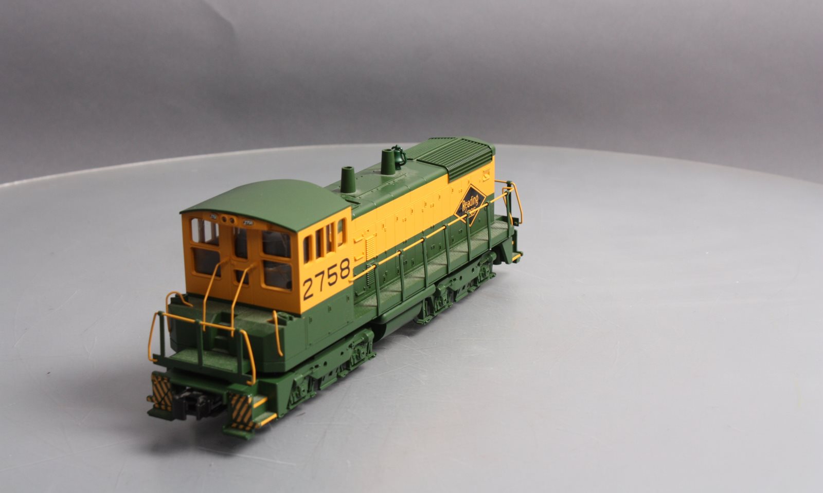 MTH 30-2189-1 Reading SW1500 Diesel Switcher w/PS2 #2758 LN/Box