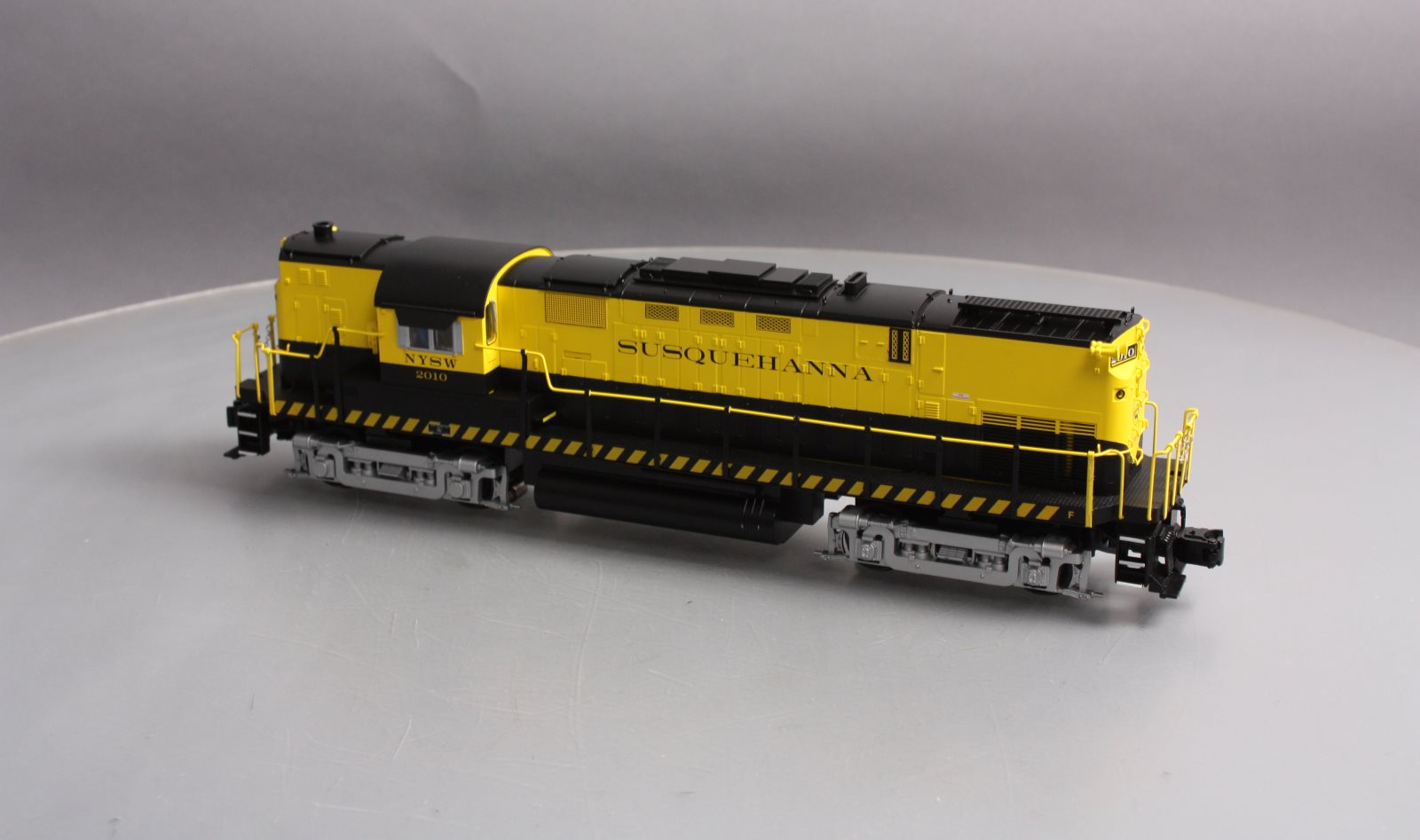Lionel 1933480 O Susquehanna Legacy C-420 Diesel Locomotive #2010