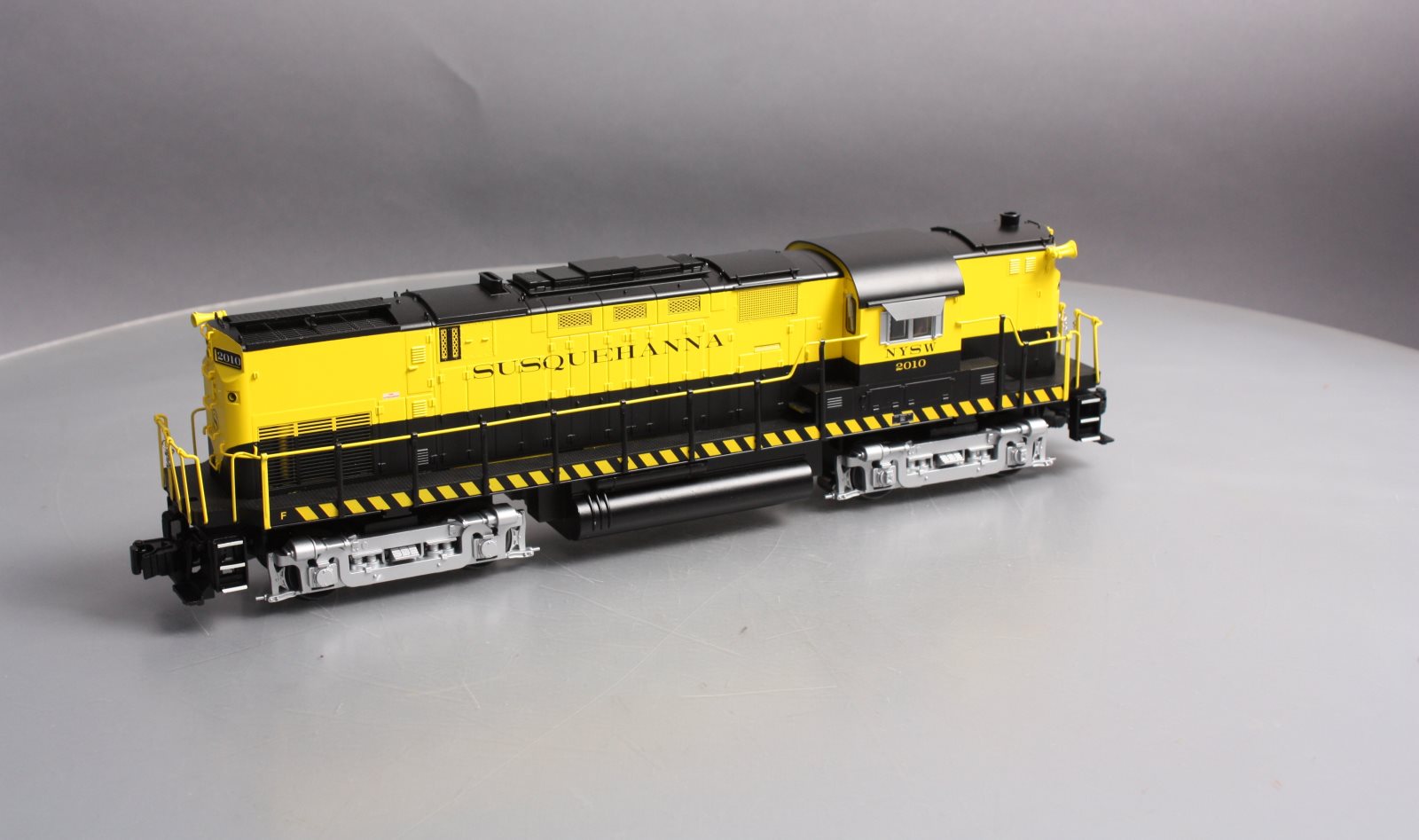 Lionel 1933480 O Susquehanna Legacy C-420 Diesel Locomotive #2010