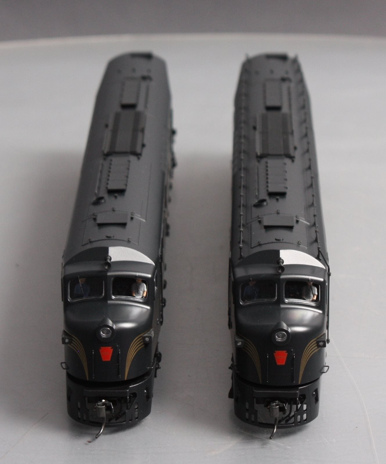 Broadway Limited 2091 HO PRR Baldwin Centipede AA Diesel Engines w/DCC 5833/5821
