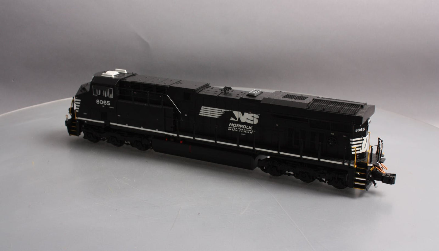 Lionel 6-82210 O Gauge BTO Norfolk Southern ES44AC Diesel Engine #8065 w LEGACY