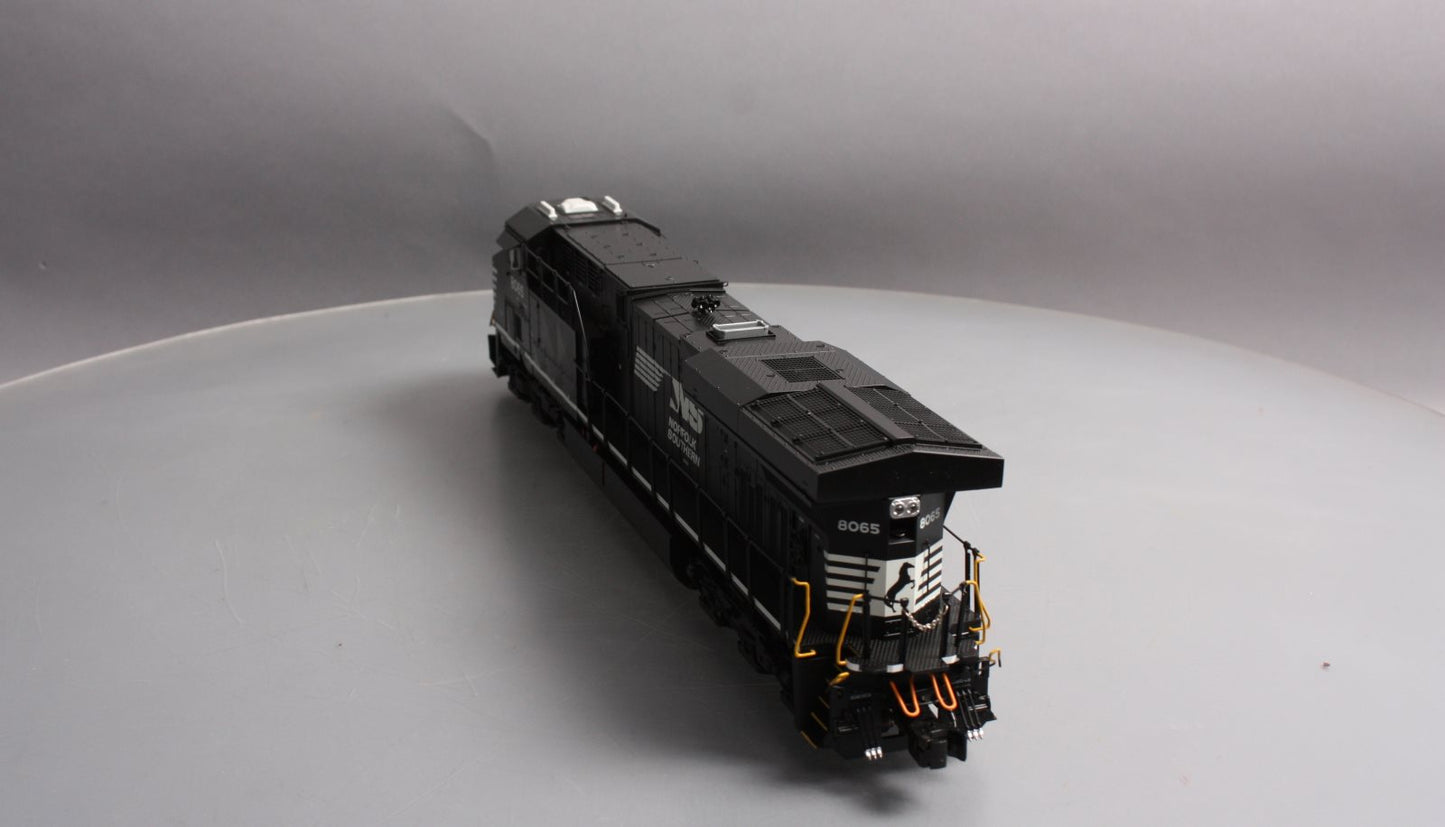 Lionel 6-82210 O Gauge BTO Norfolk Southern ES44AC Diesel Engine #8065 w LEGACY