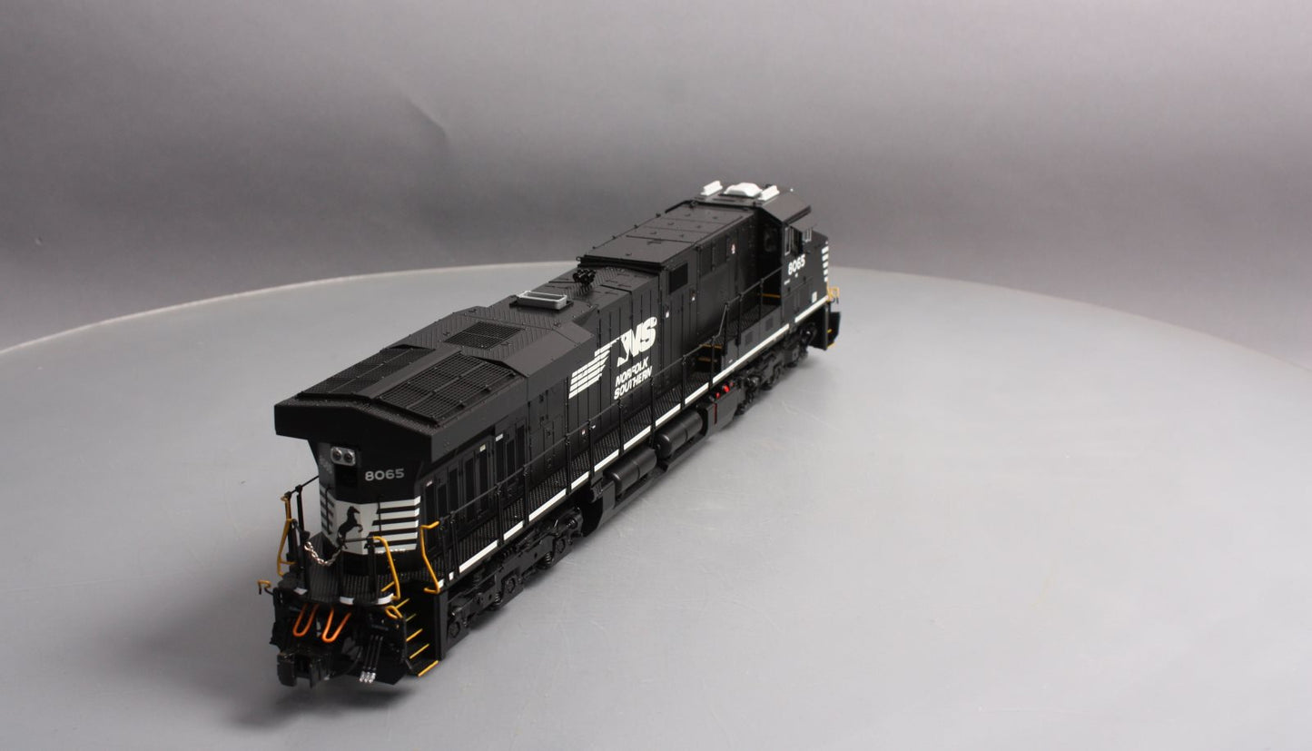 Lionel 6-82210 O Gauge BTO Norfolk Southern ES44AC Diesel Engine #8065 w LEGACY
