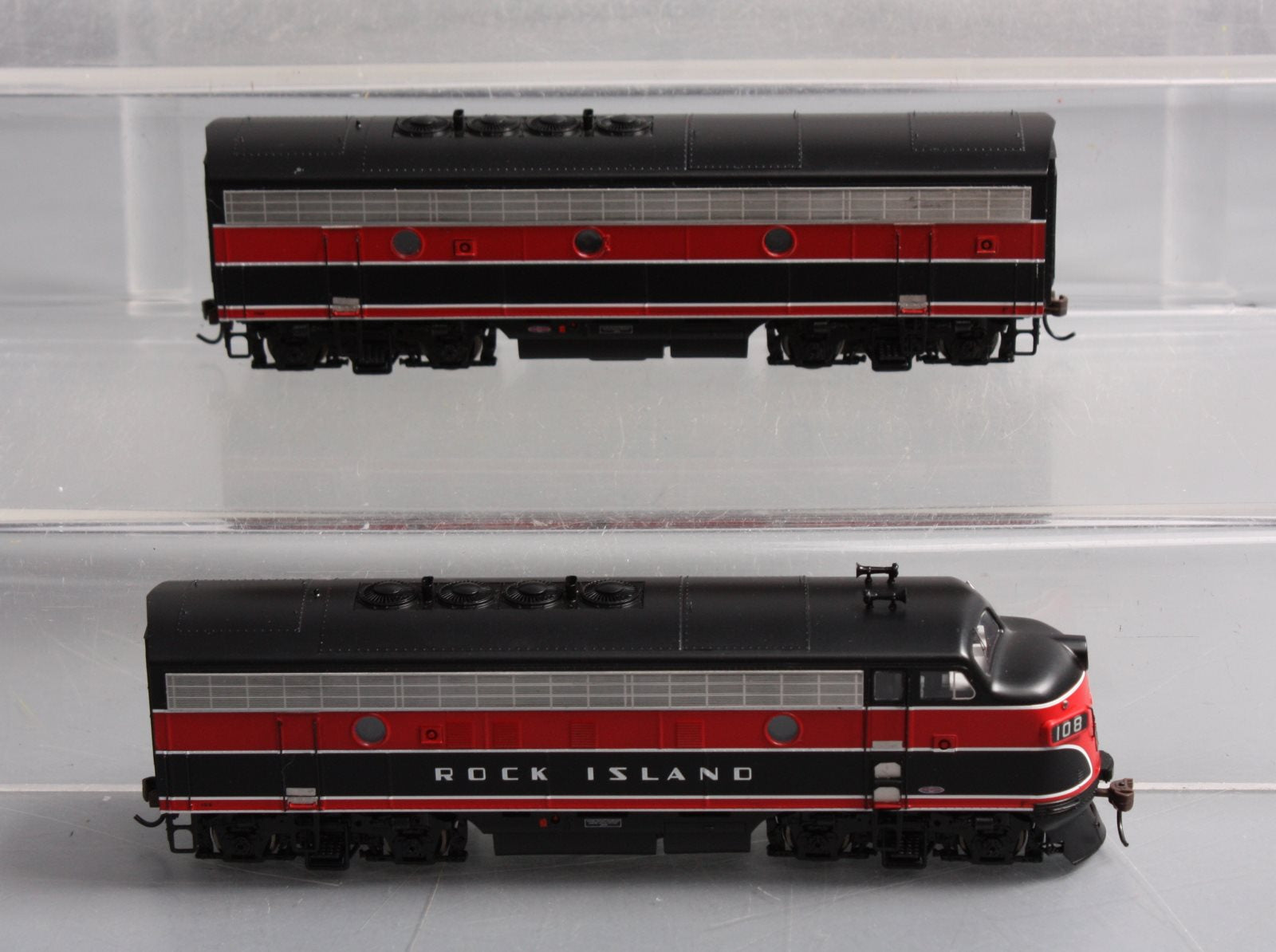 Athearn G1506 HO Scale Rock Island F-7 AB Diesel Locomotive Set LN/Box