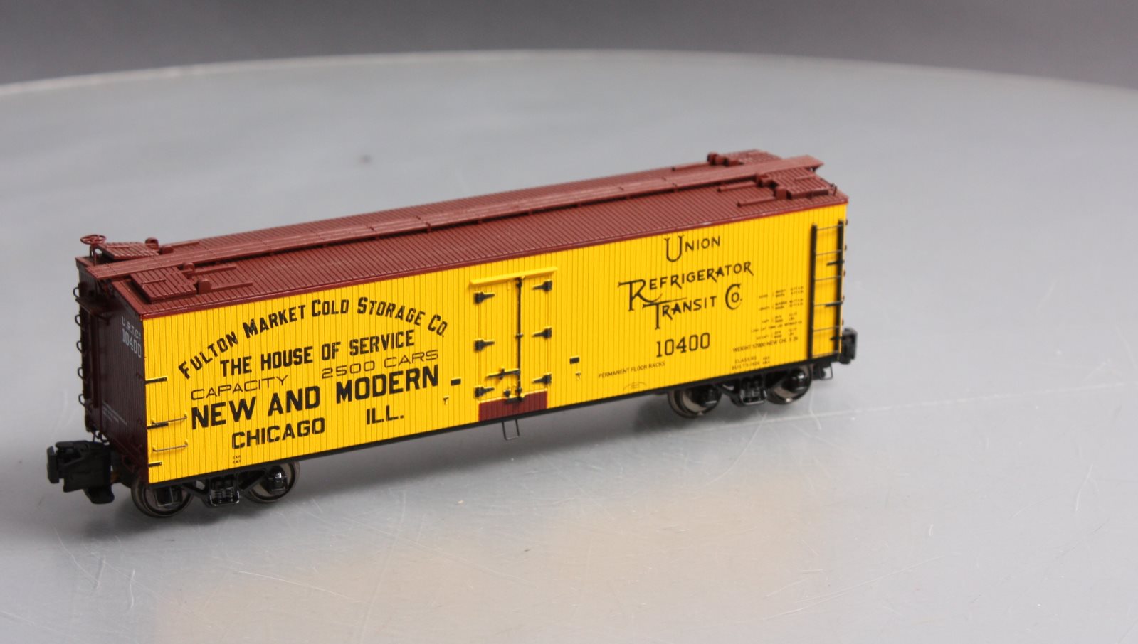 MTH 35-78003 S Fulton Market 40' Woodside Reefer #10400