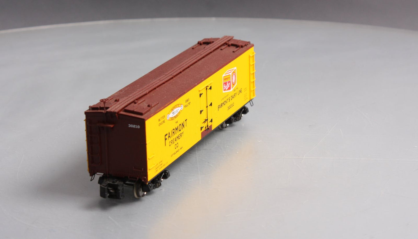 MTH 35-78001 S 40' Woodside Reefer Fairmont Creamery #35-210 LN/Box