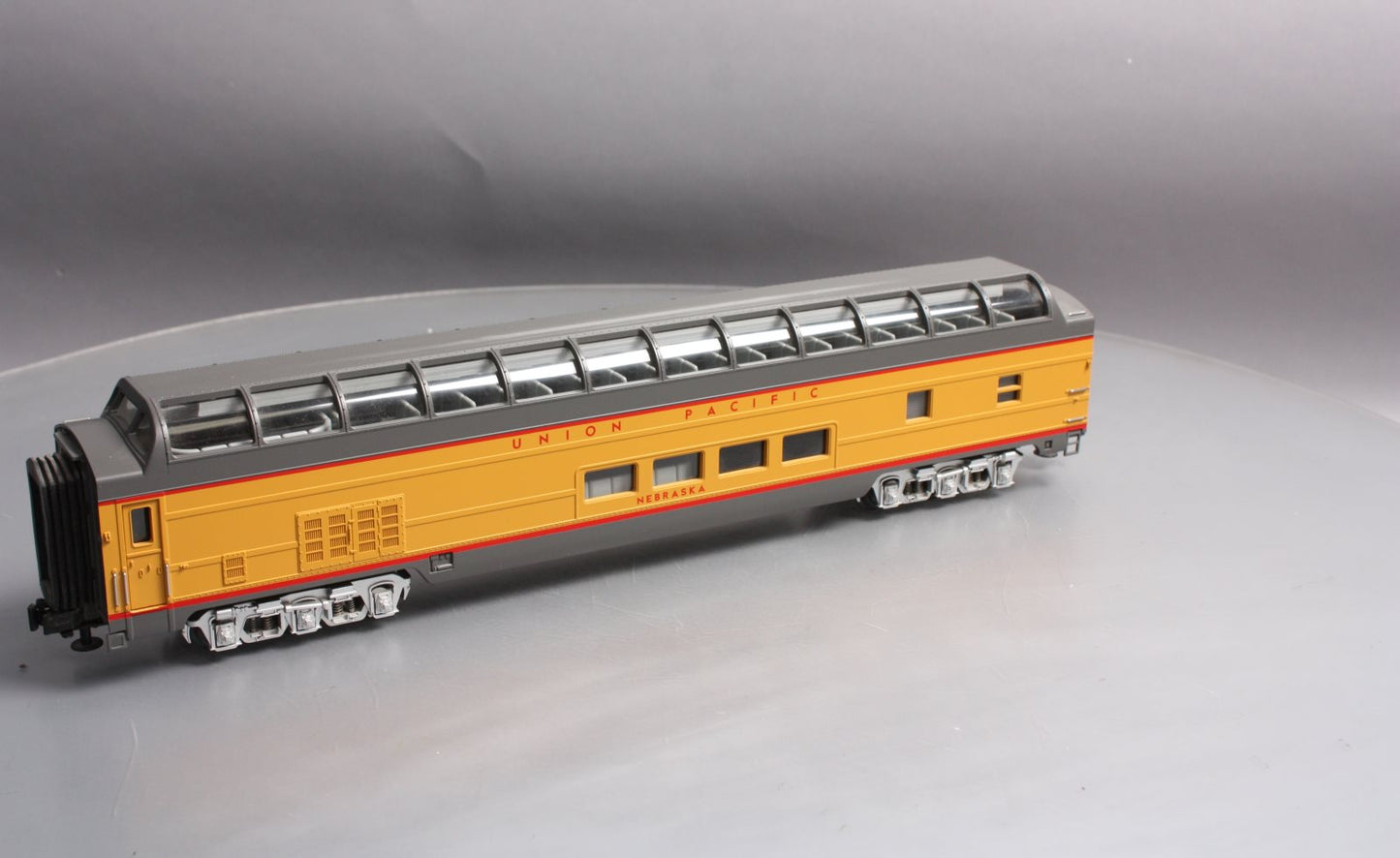 MTH 20-6798 Union Pacific 70' ABS Vista Dome Passenger Car LN/Box