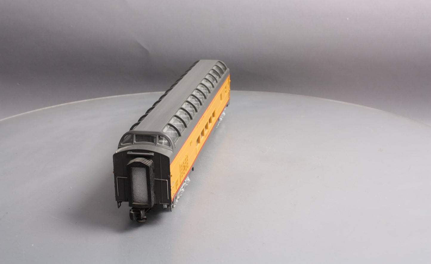 MTH 20-6798 Union Pacific 70' ABS Vista Dome Passenger Car LN/Box