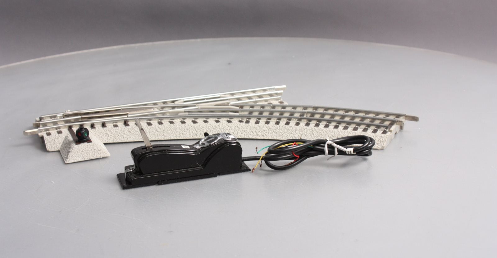 Lionel 6-12046 O Gauge O36 Right Hand Remote-Control FasTrack Switch/Turnout LN/Box