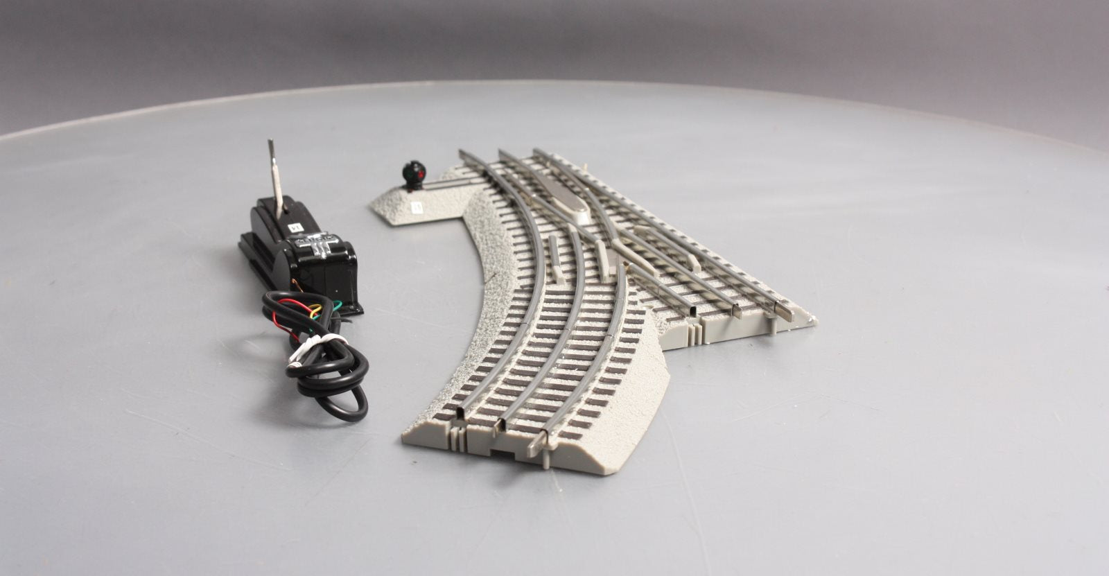 Lionel 6-12046 O Gauge O36 Right Hand Remote-Control FasTrack Switch/Turnout LN/Box