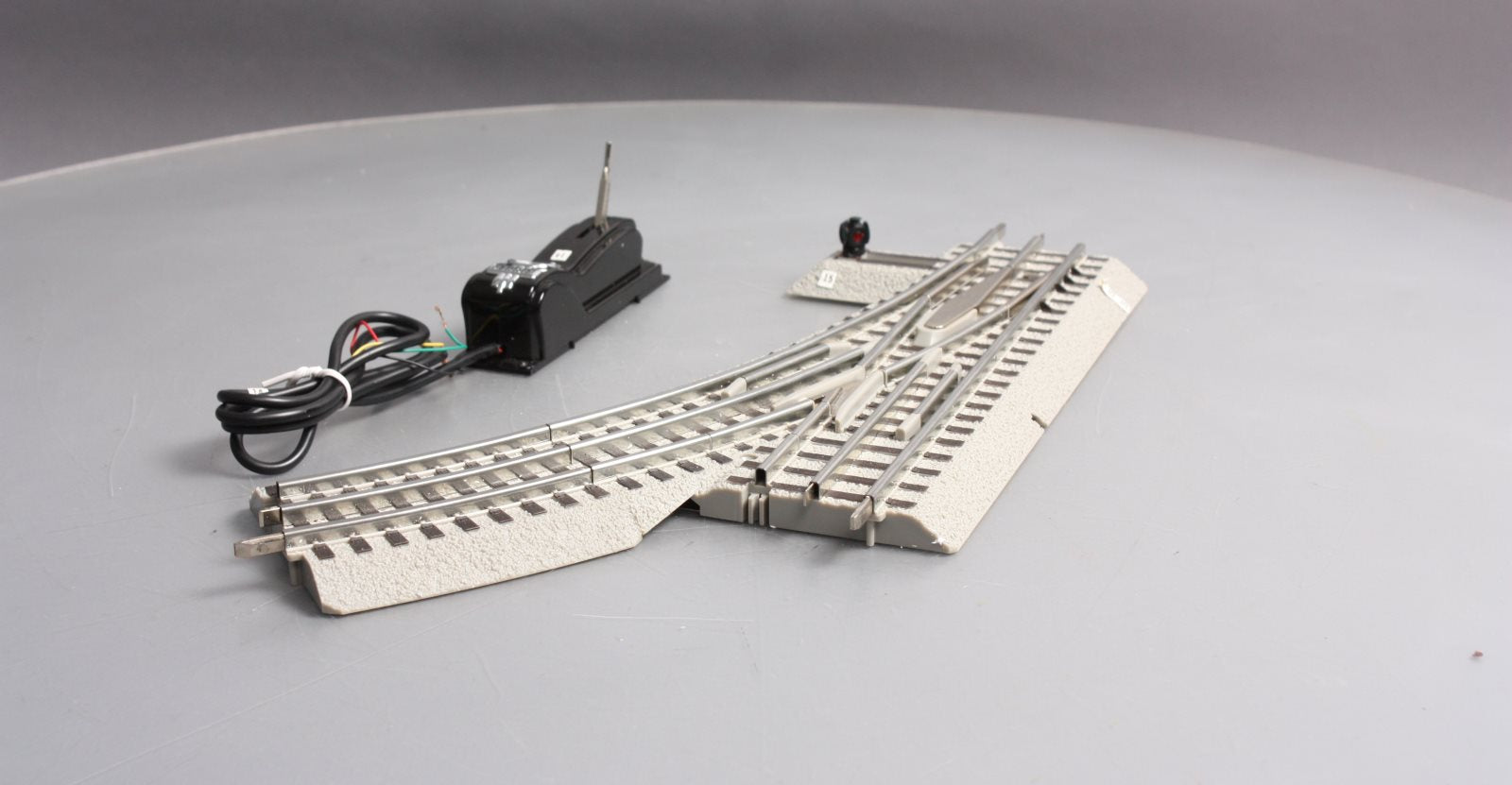Lionel 6-12046 O Gauge O36 Right Hand Remote-Control FasTrack Switch/Turnout LN/Box