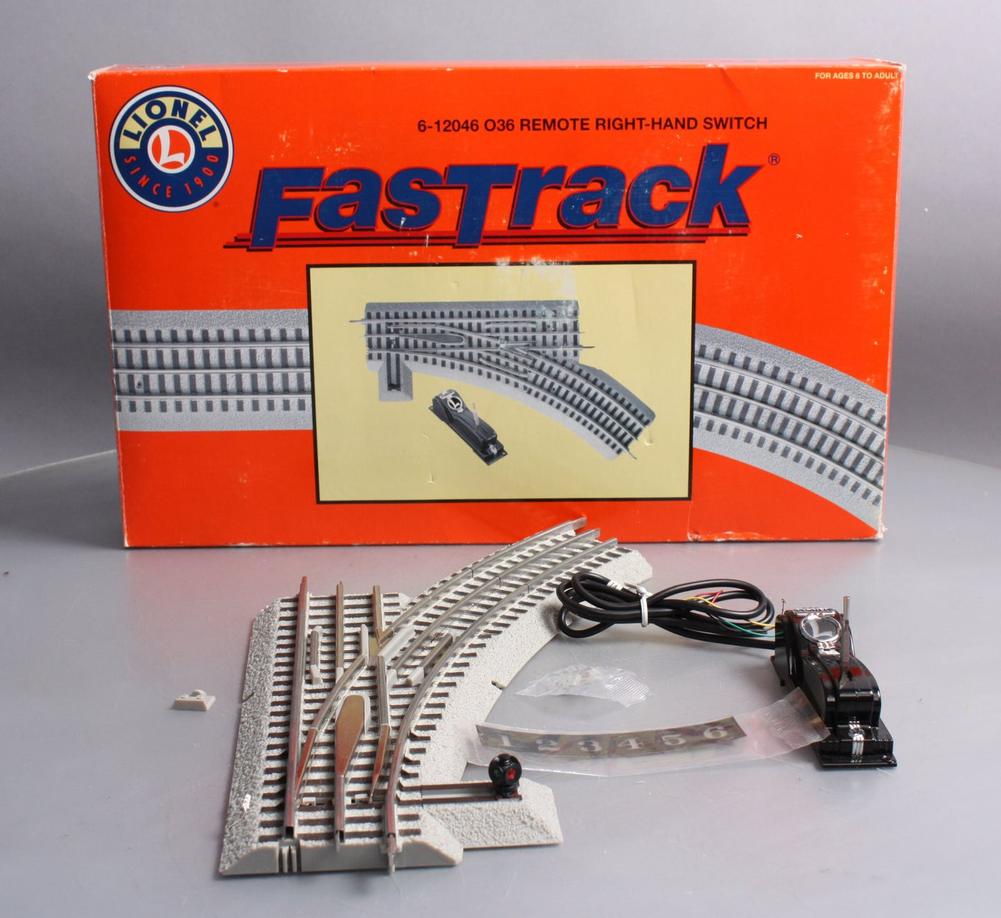 Lionel 6-12046 O Gauge O36 Right Hand Remote-Control FasTrack Switch/Turnout LN/Box