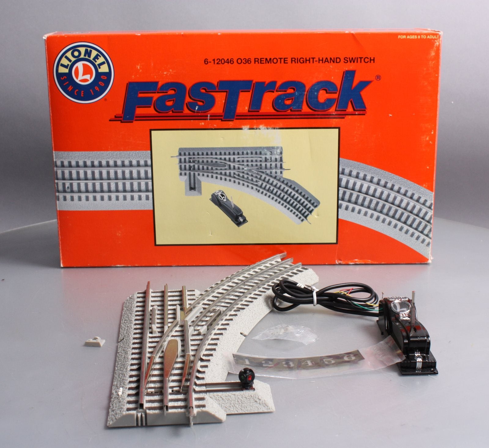 Lionel 6-12046 O Gauge O36 Right Hand Remote-Control FasTrack Switch/Turnout LN/Box