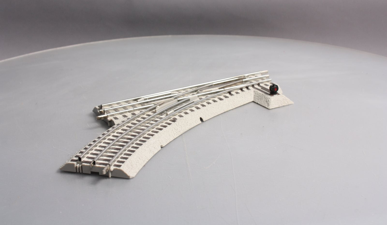 Lionel 6-12045 O36 Left Hand Remote-Control FasTrack Curved Switch Turnout LN/Box