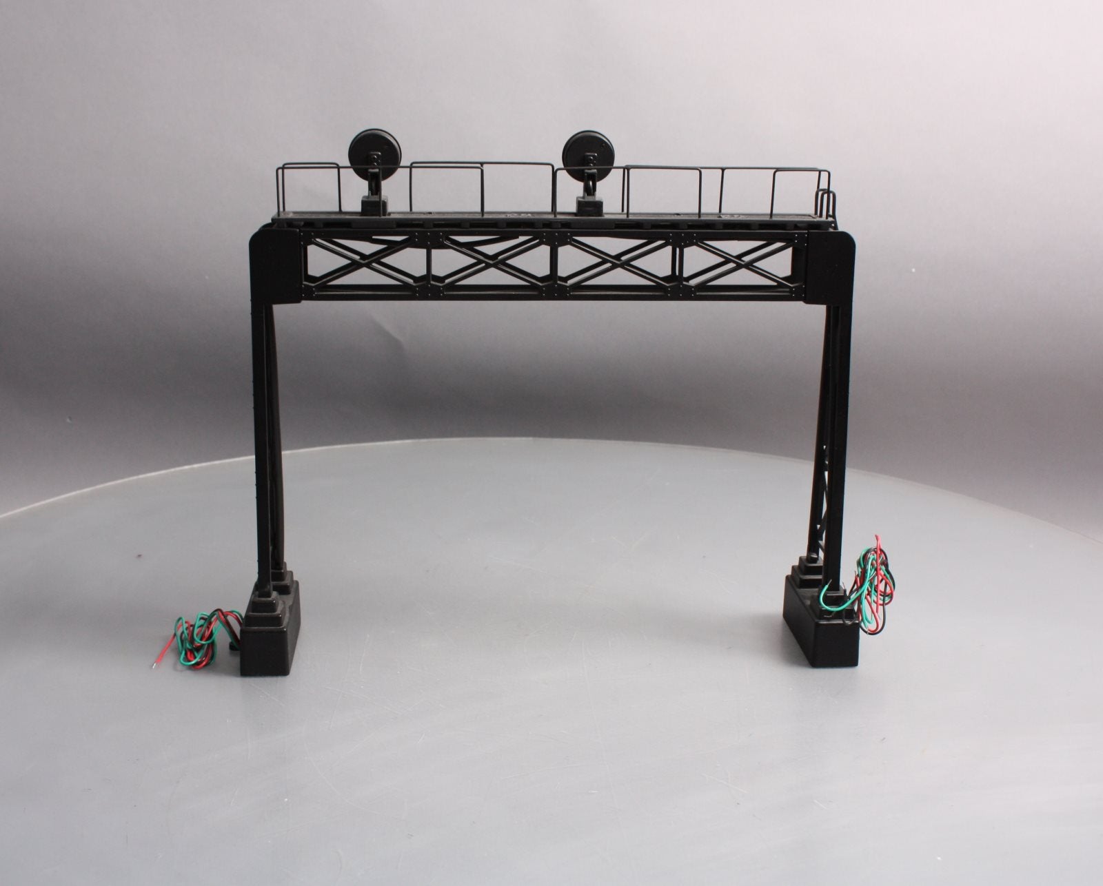 MTH 30-11030 O Gauge Pennsylvania Operating Signal Bridge LN/Box