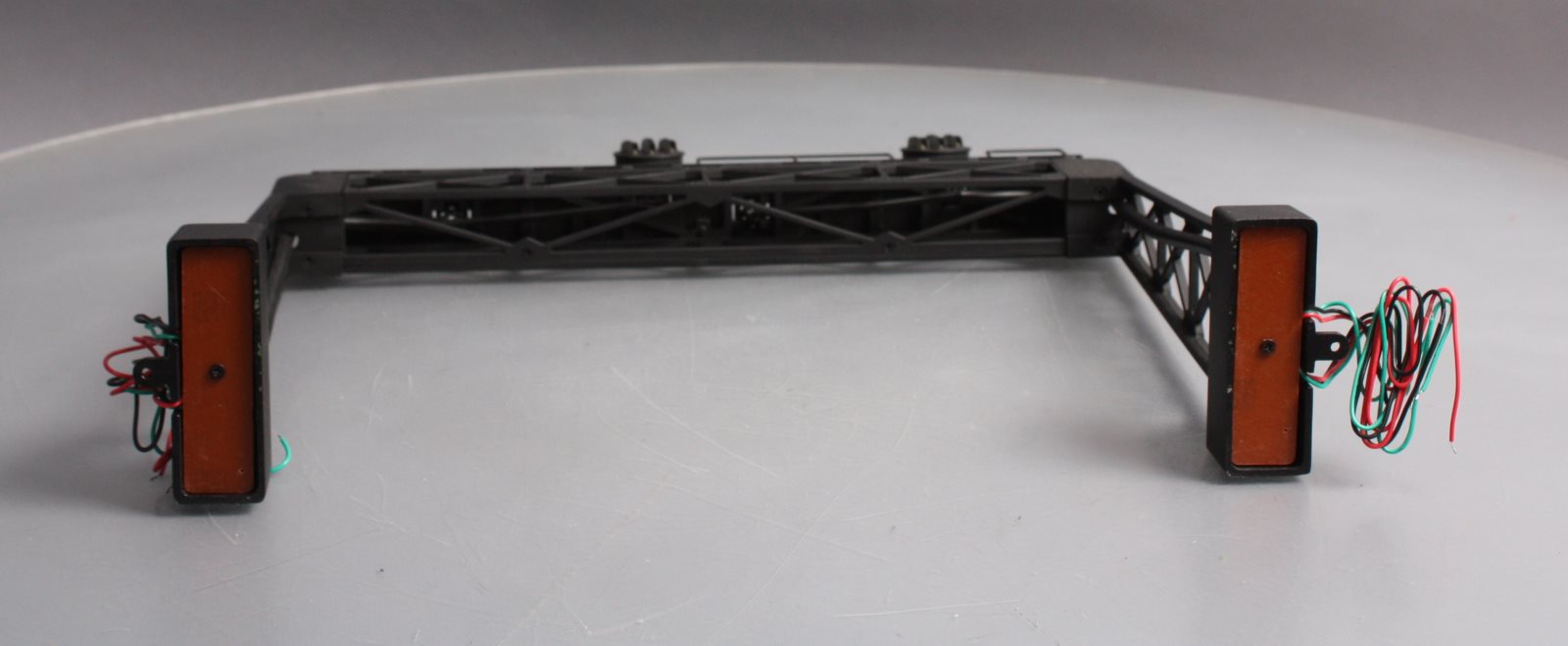 MTH 30-11030 O Gauge Pennsylvania Operating Signal Bridge LN/Box