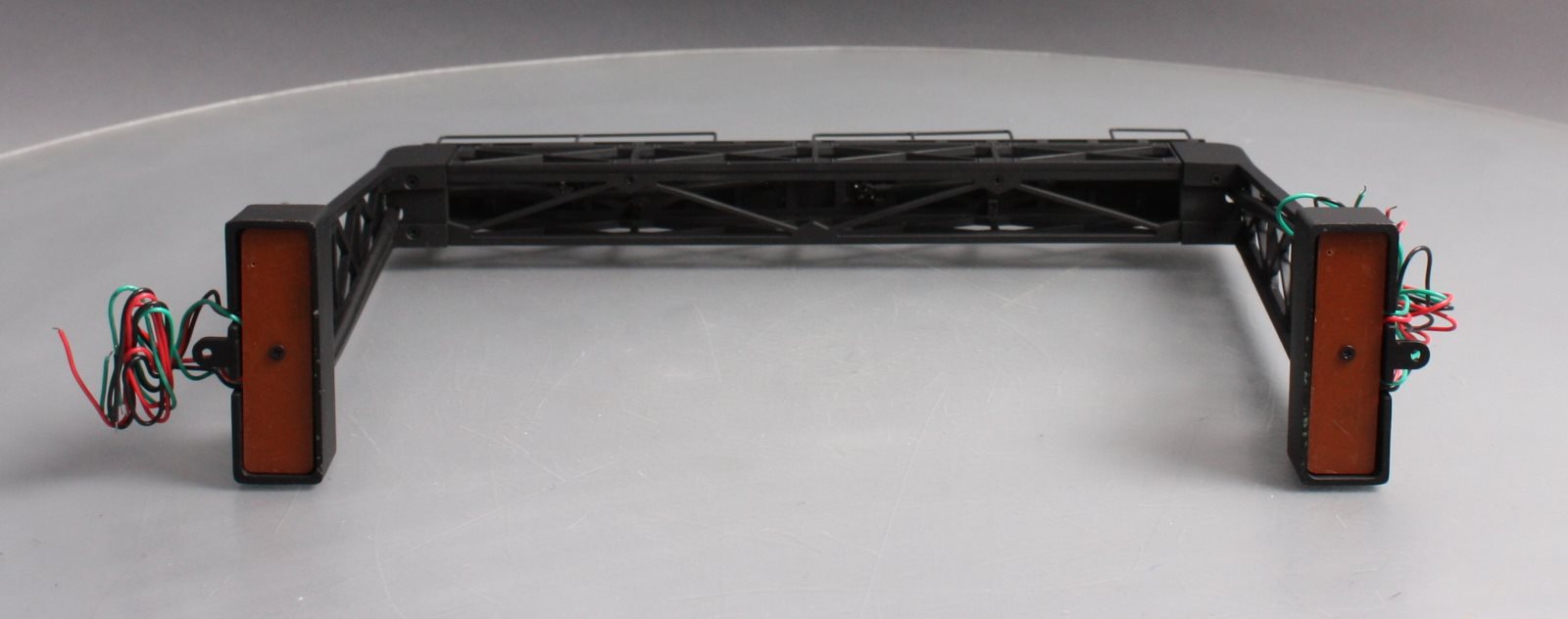 MTH 30-11030 O Gauge Pennsylvania Operating Signal Bridge LN/Box
