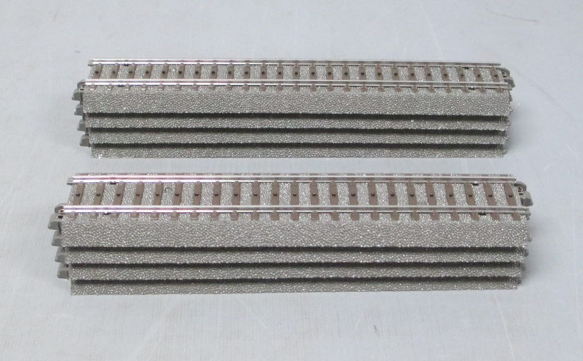 Marklin 29000 HO Scale 110 Volt Digital Command Station, Power Pack & Track Set