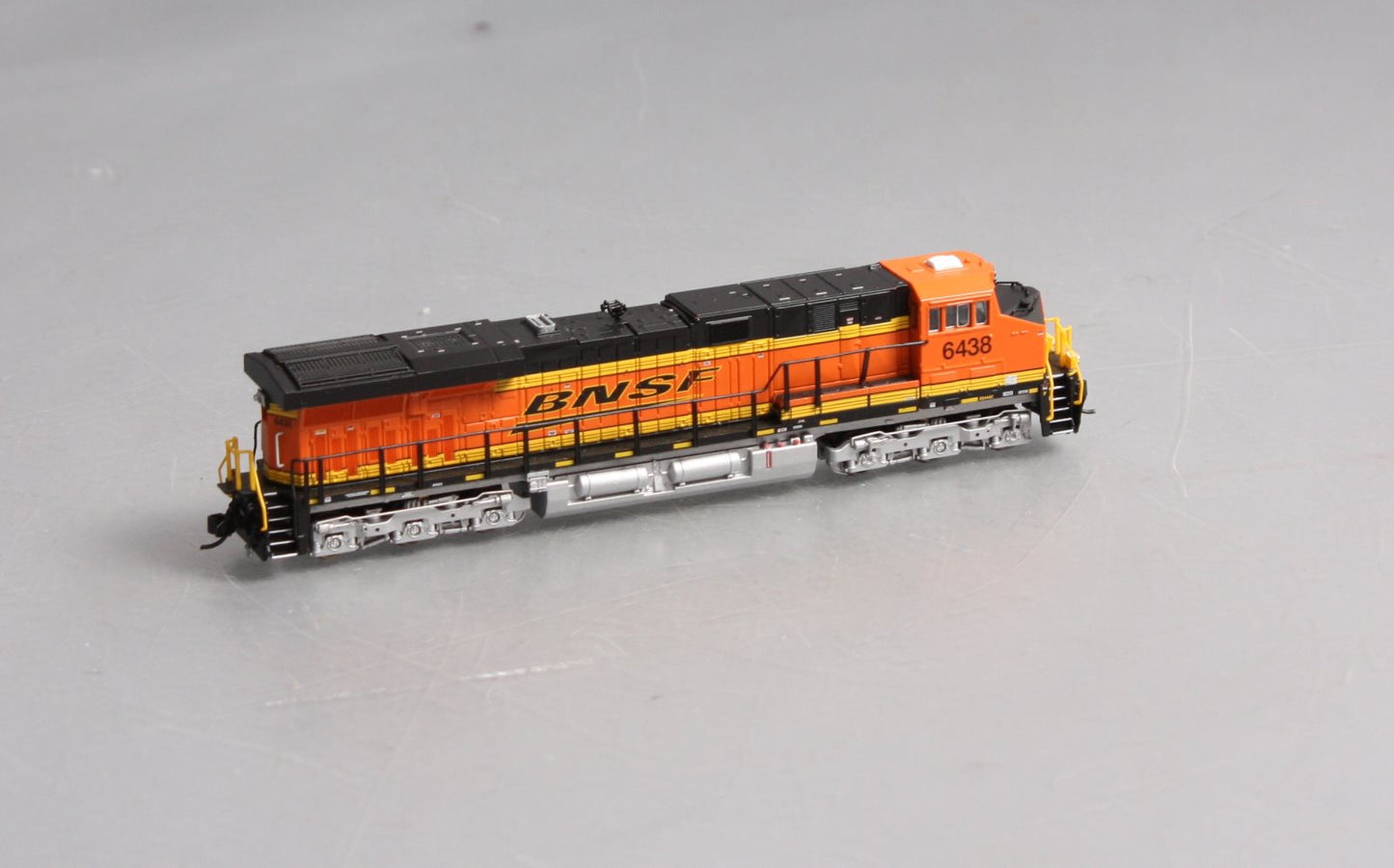 Broadway Limited 3891 N BNSF GE ES44AC Diesel Locomotive Sound/DCC #6438