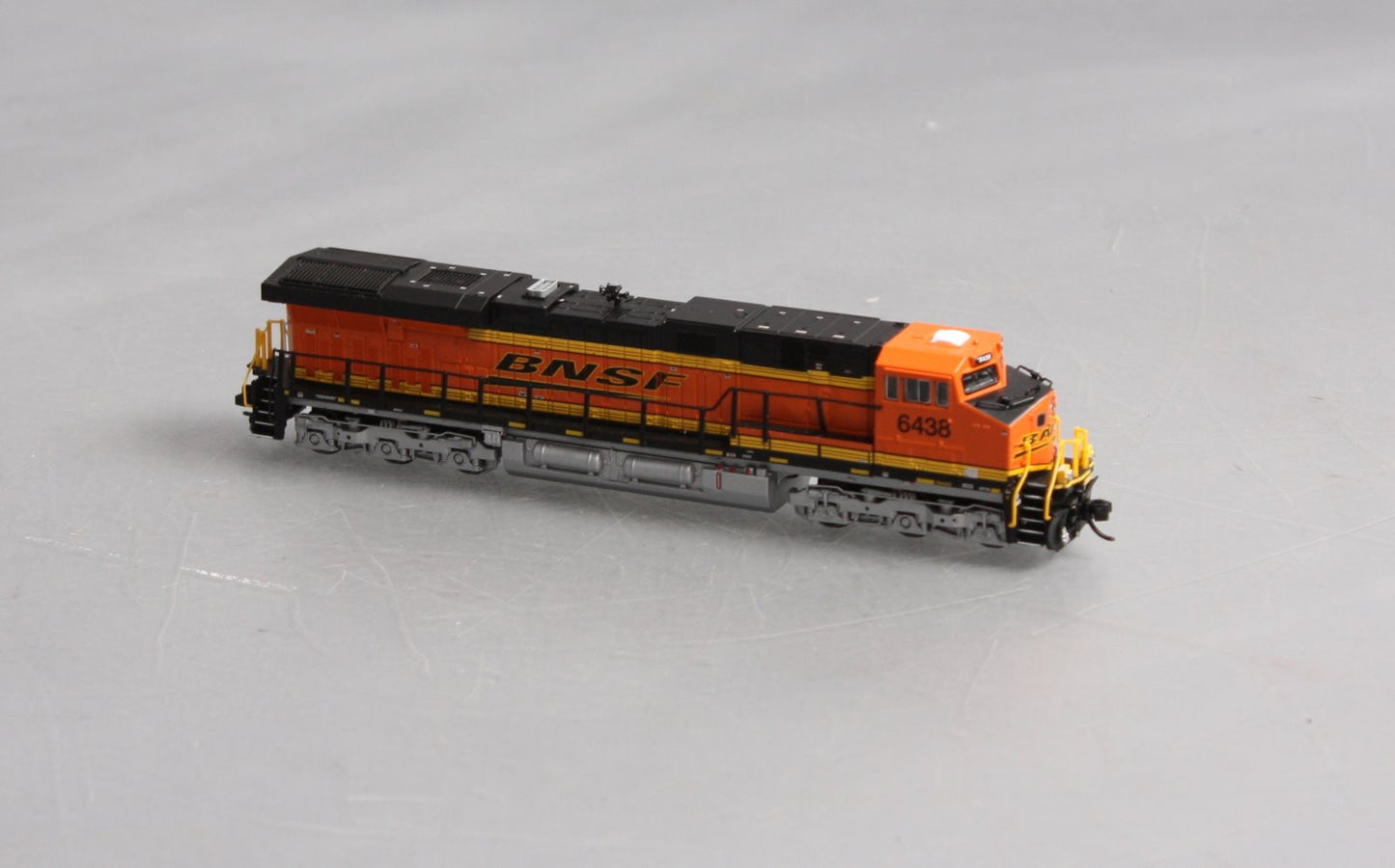 Broadway Limited 3891 N BNSF GE ES44AC Diesel Locomotive Sound/DCC #6438
