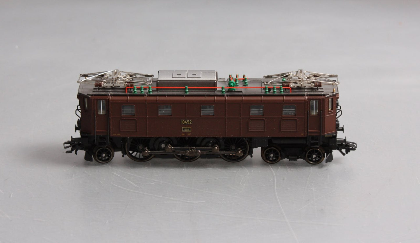 Marklin 37513 Ae 3/6 II Electric Locomotive with Sound SBB