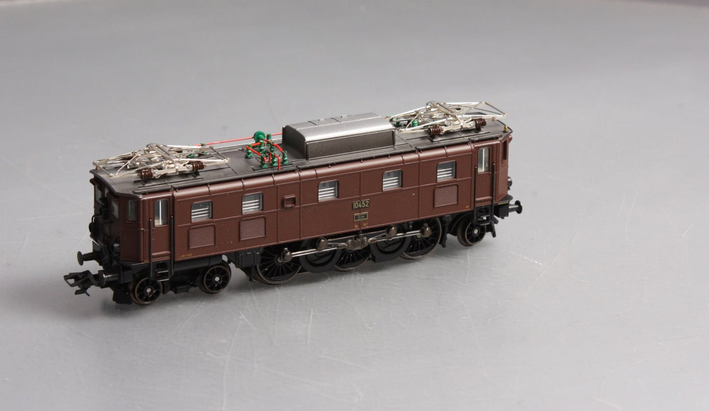 Marklin 37513 Ae 3/6 II Electric Locomotive with Sound SBB