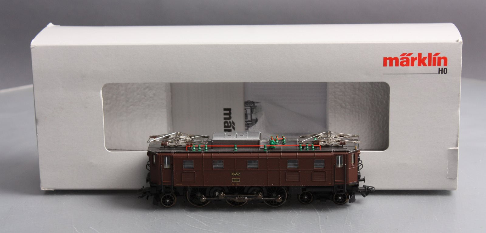 Marklin 37513 Ae 3/6 II Electric Locomotive with Sound SBB