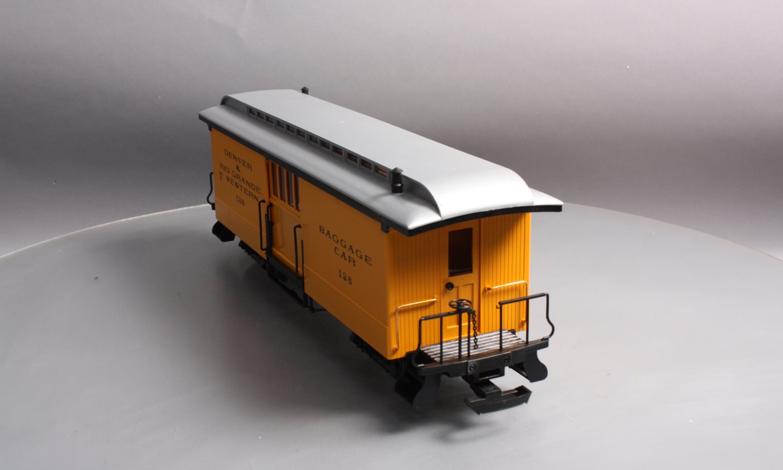 LGB 3084 G Scale D&RG Yellow & Silver Baggage Car #126 LN/Box