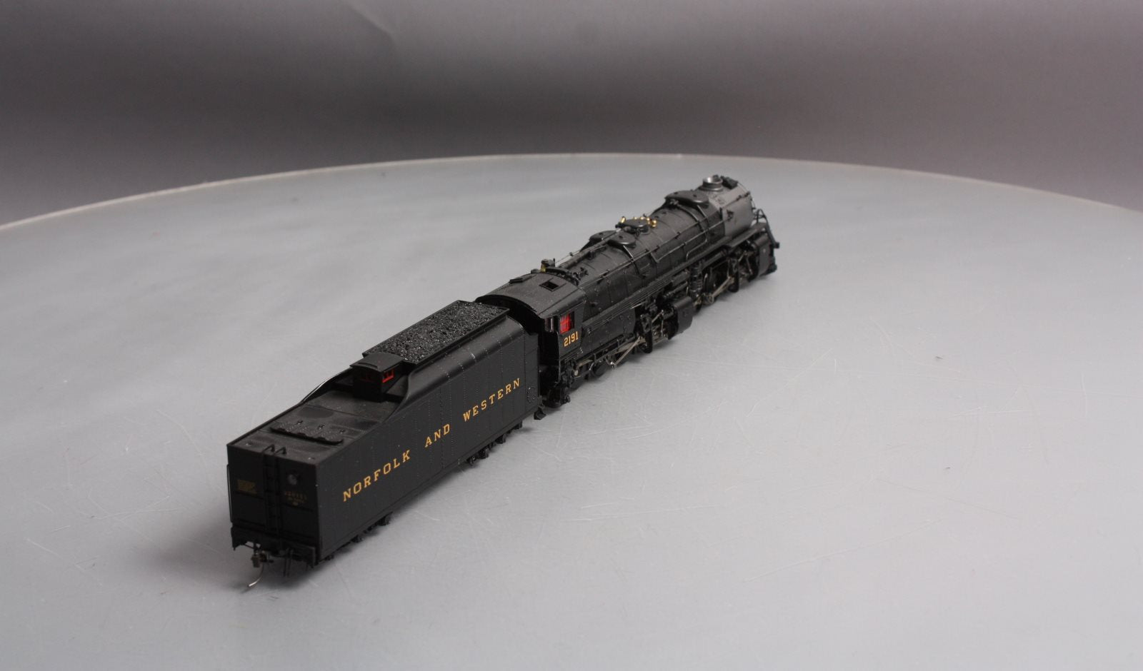 Broadway Limited 2100 HO Norfolk & Western Y6b 2-8-8-2 221 Tender #2191