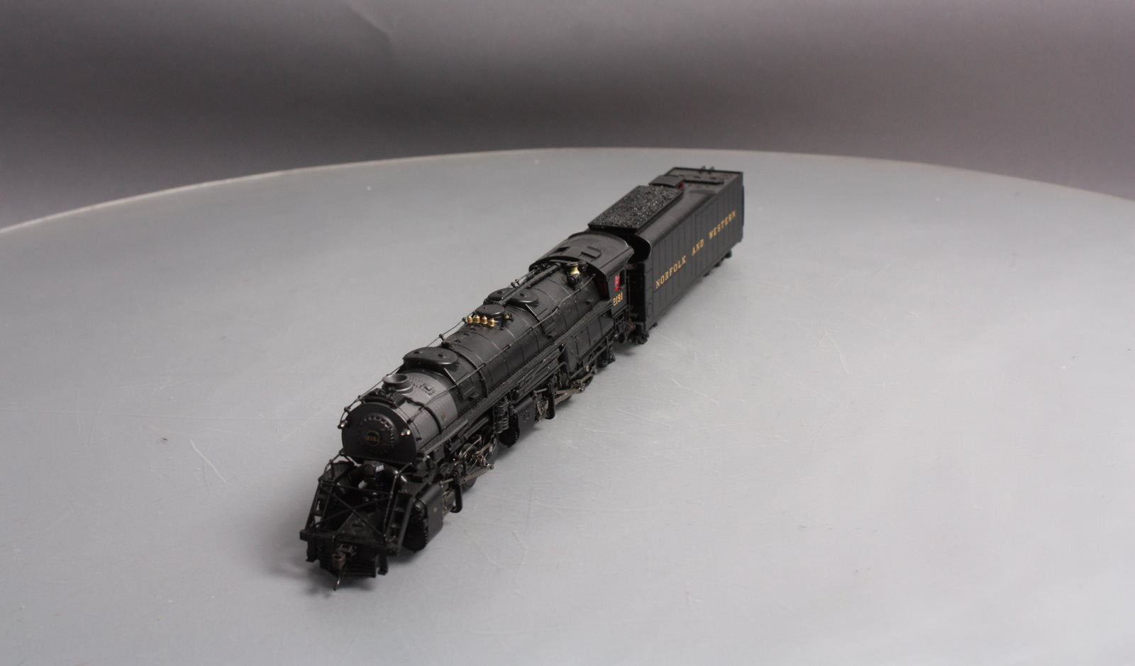 Broadway Limited 2100 HO Norfolk & Western Y6b 2-8-8-2 221 Tender #2191