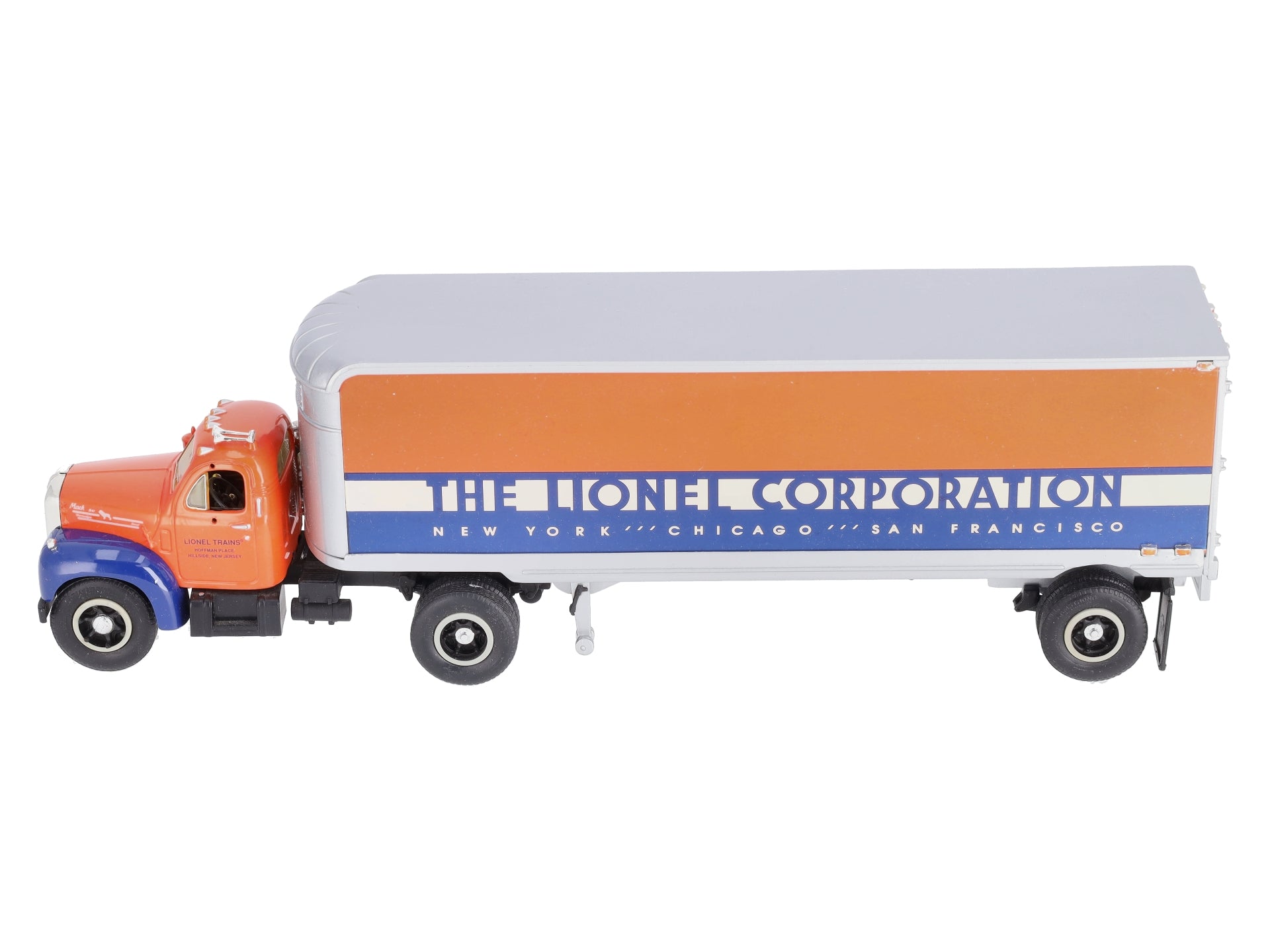 First Gear 19-0116 1:34 Scale Die-Cast 1960 Mack Model B-61 Truck & Trailer