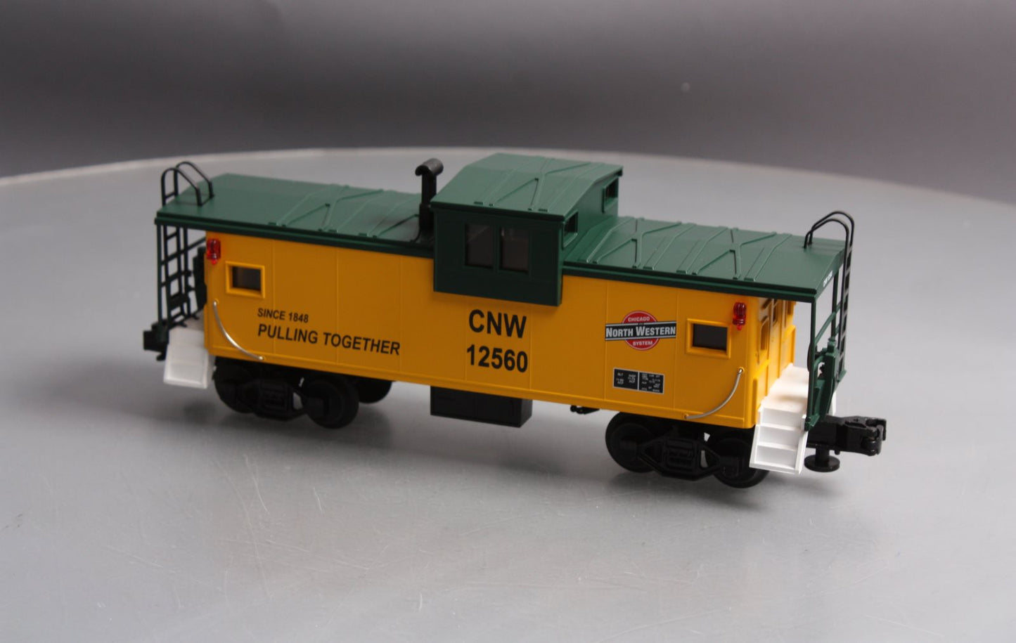 MTH 20-91011 O Gauge Chicago and Northwestern Extended Vision Caboose #12560 LN/Box