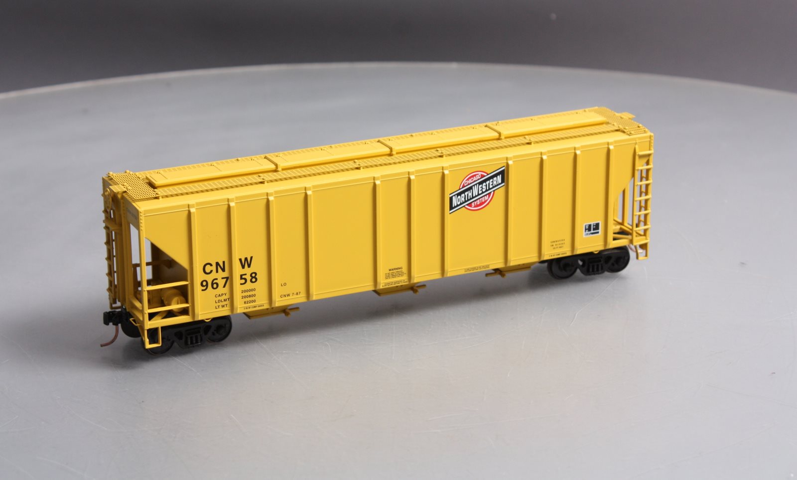 American Models 3304 S Scale CN&W 3-Bay Grain Hopper Car #96758 - Scale Wheels LN/Box