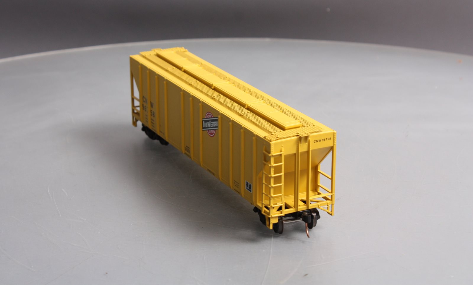 American Models 3304 S Scale CN&W 3-Bay Grain Hopper Car #96758 - Scale Wheels LN/Box