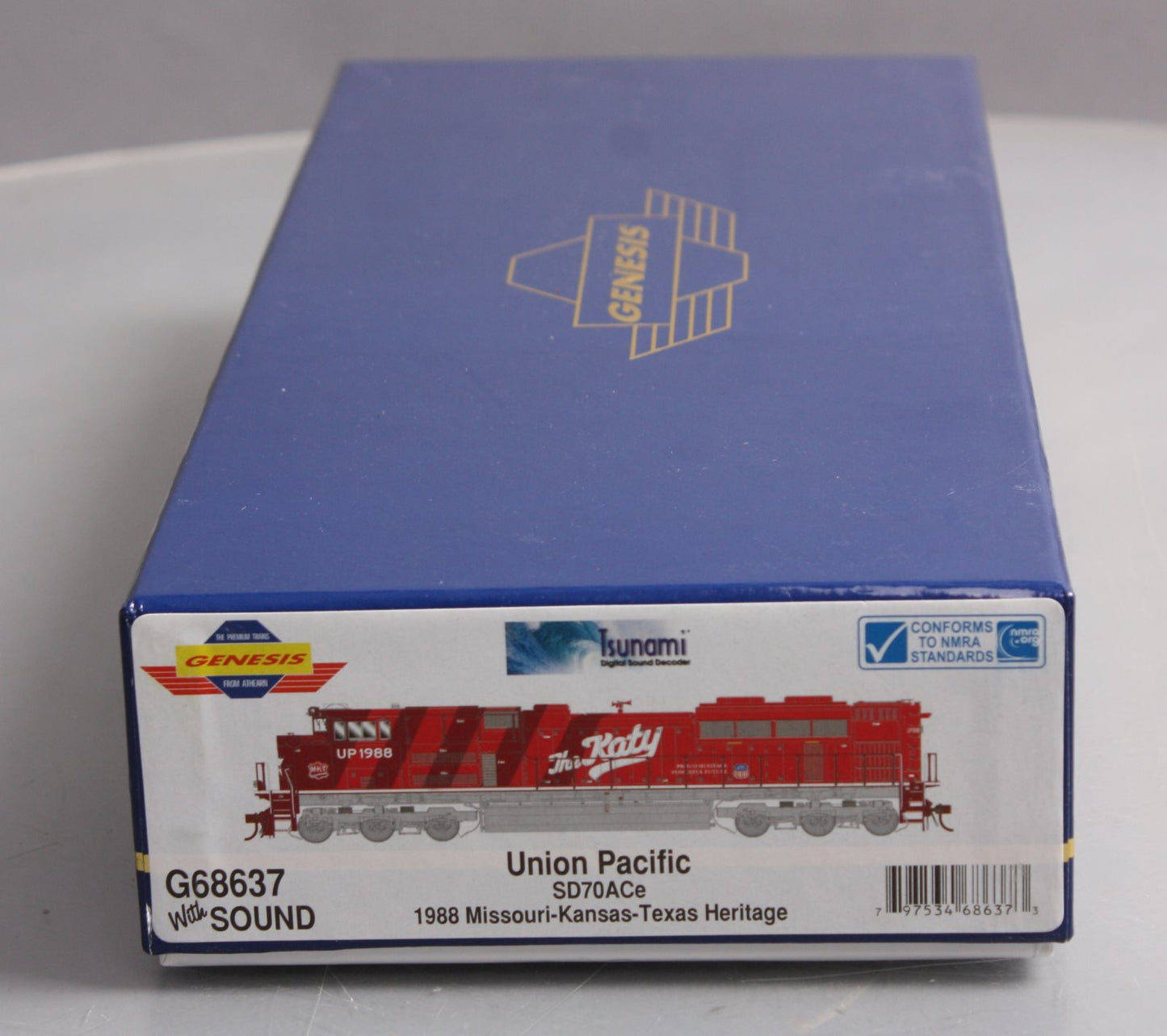 Athearn G68637 HO Union Pacific SD70ACe Diesel Locomotive #1988 w/DCC & Sound
