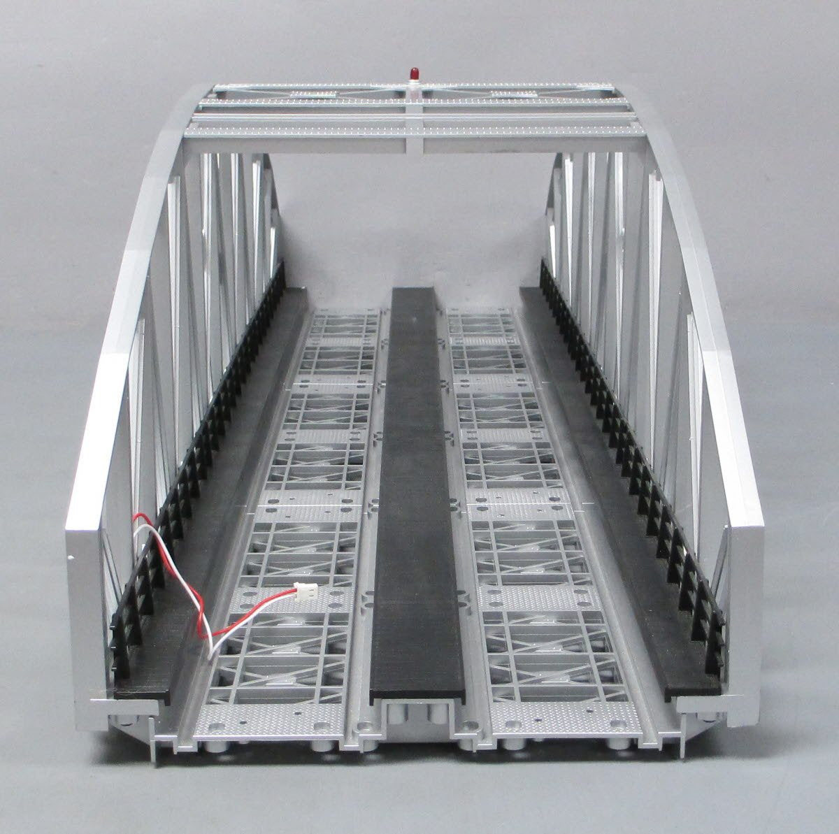 MTH 40-1107 O Gauge 2-Track Silver Steel Arch Bridge LN/Box