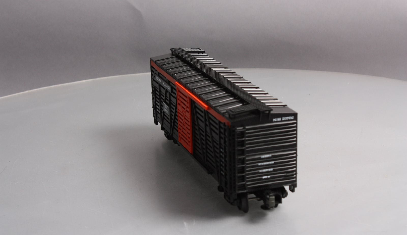 MTH 20-90027E O Gauge New Haven Premier Stock Car #23702 EX/Box