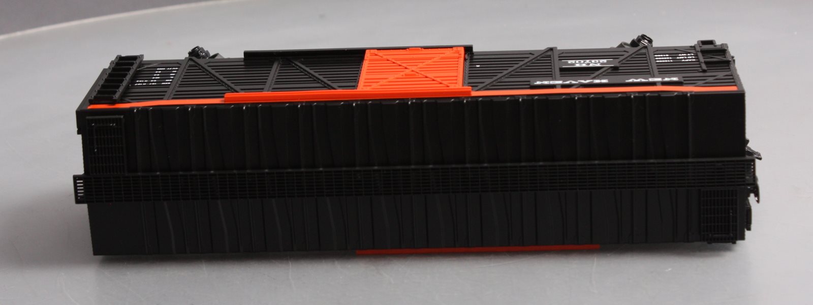 MTH 20-90027E O Gauge New Haven Premier Stock Car #23702 EX/Box