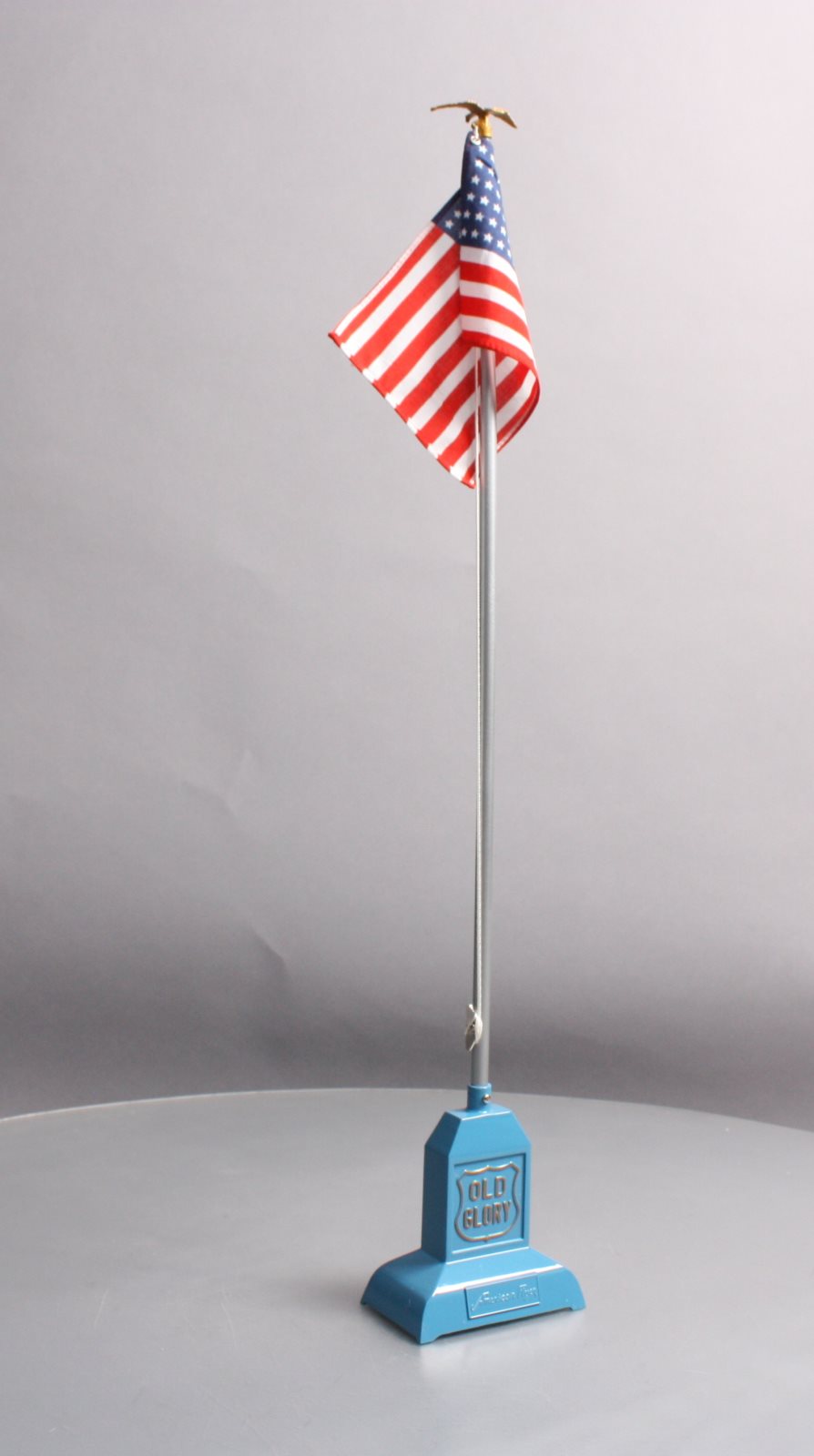 MTH 11-90078 O American Flyer Old Glory Flag Pole & Base w/ American Flag #2050 LN/Box