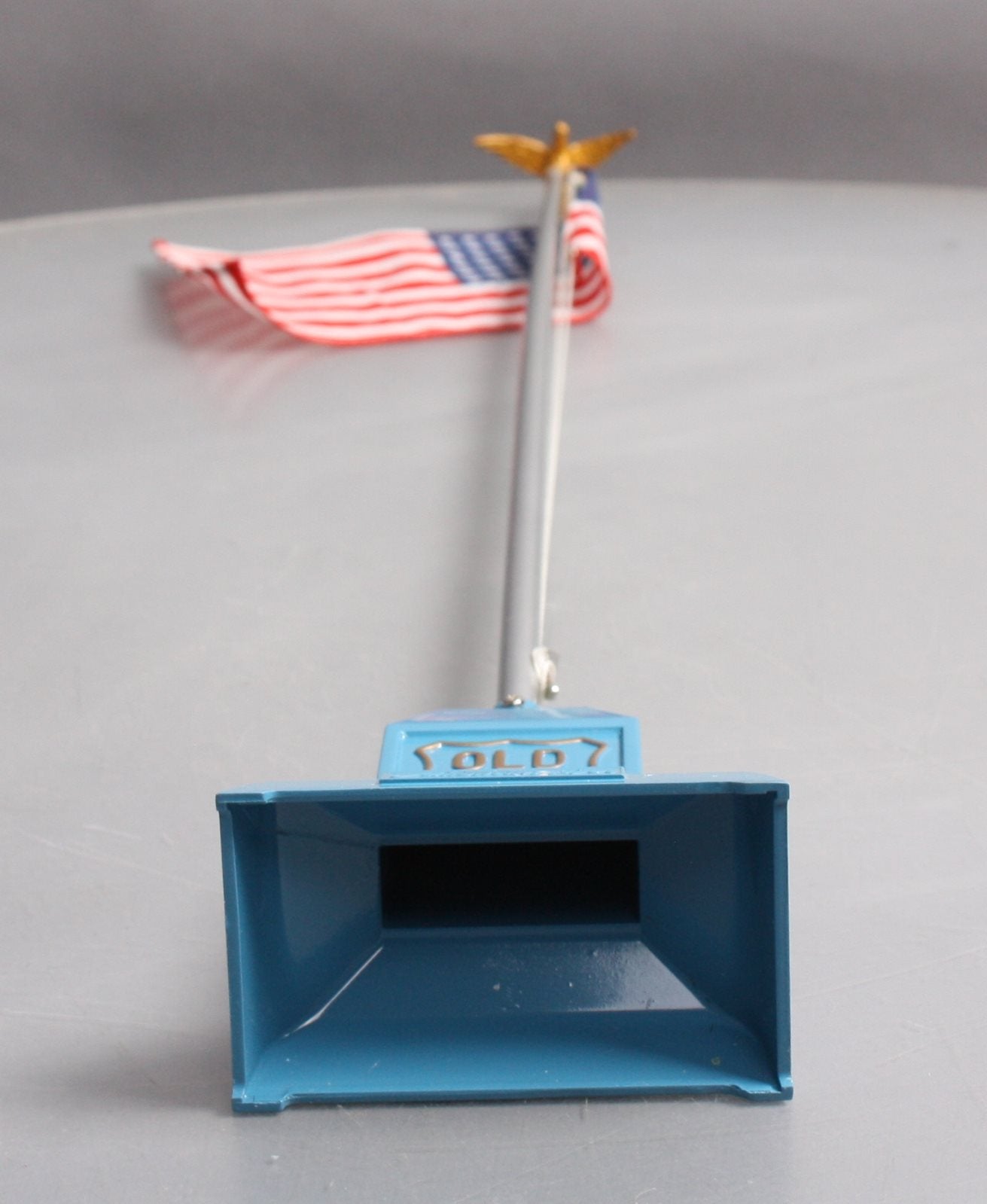 MTH 11-90078 O American Flyer Old Glory Flag Pole & Base w/ American Flag #2050 LN/Box