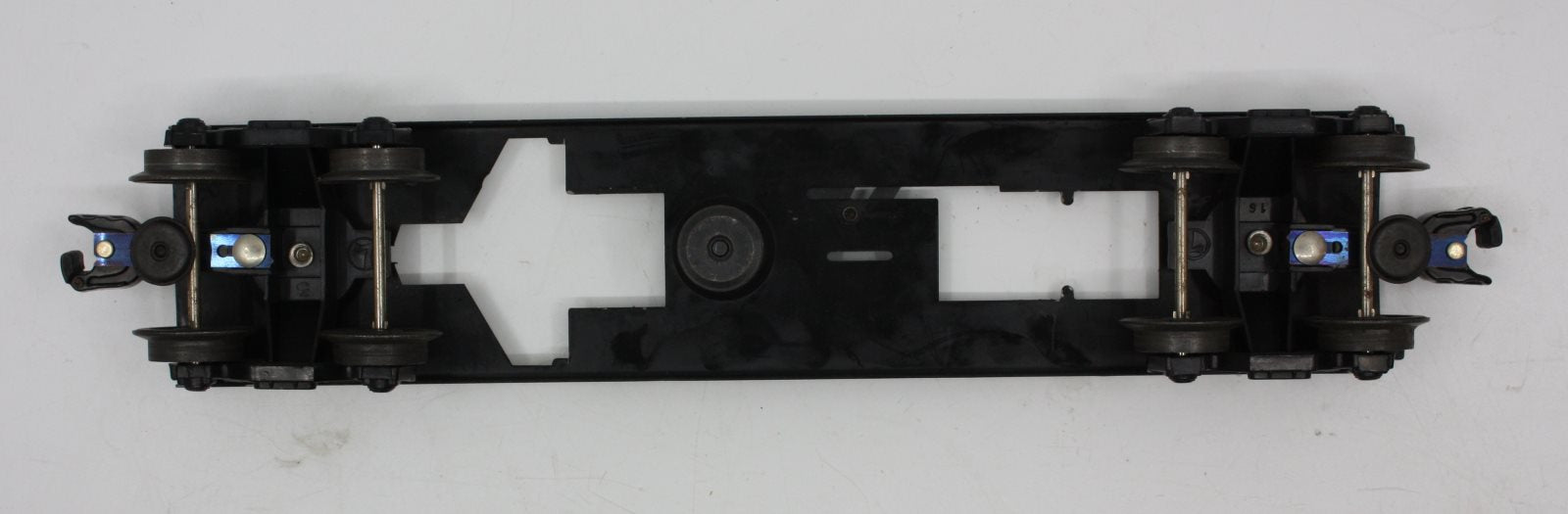 Lionel 3665-29 Missile Launching Car Frame w/ Operating Coupler Trucks & Trigger