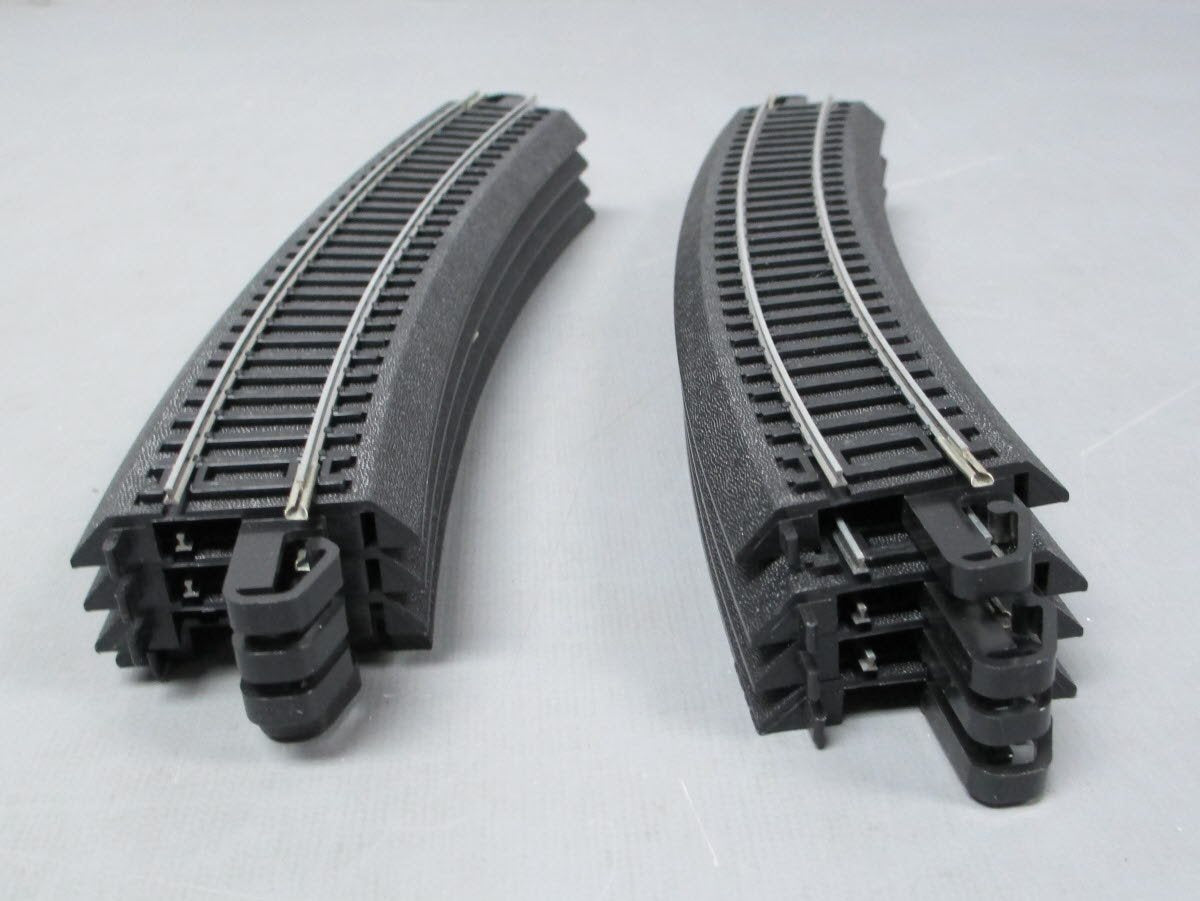 Bachmann 00624 Alaska McKinley Explorer HO Gauge Diesel Passenger Train Set