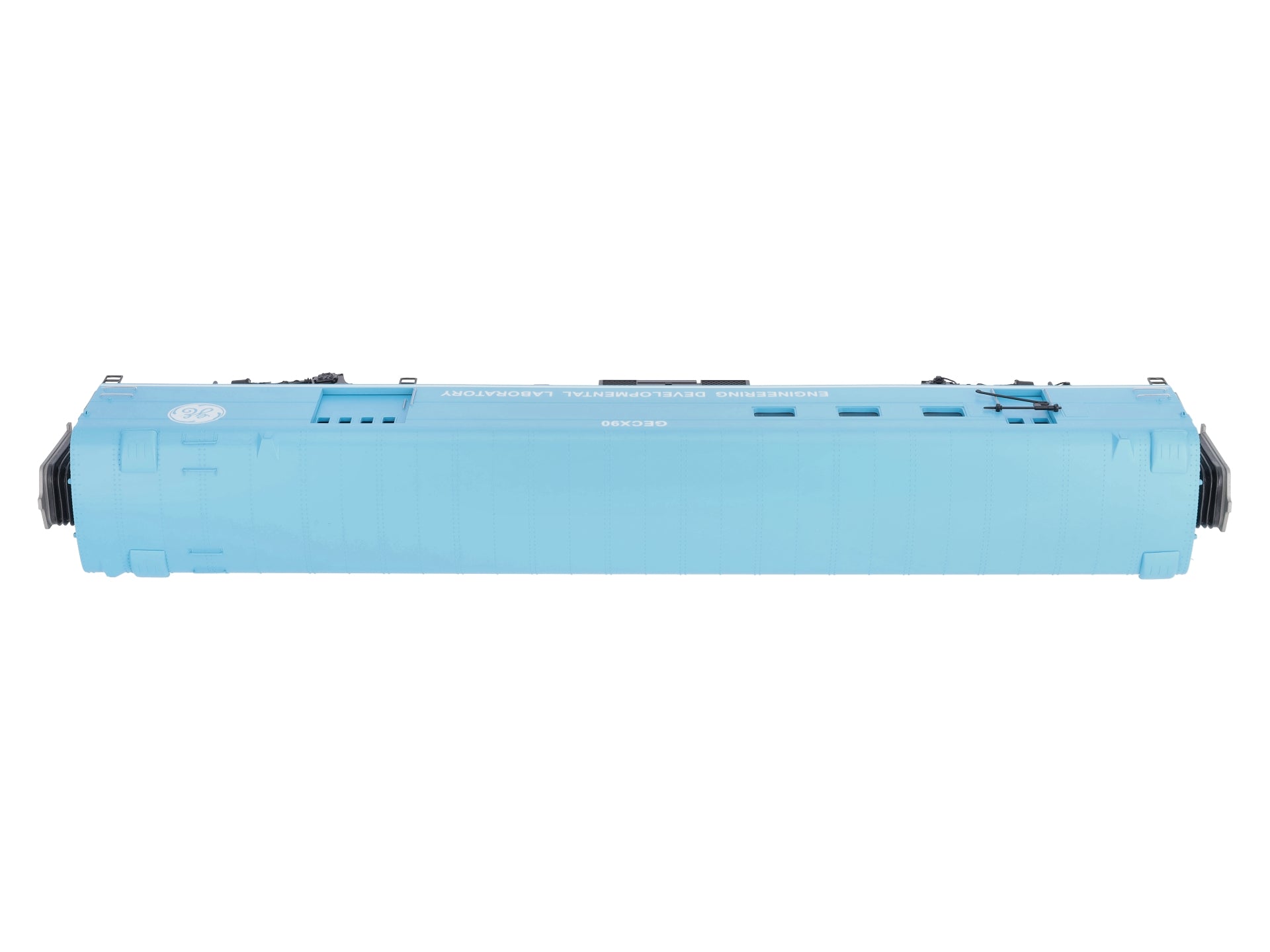 MTH 20-68003 O Gauge GE Evolution 70' RPO Car #90 – Trainz