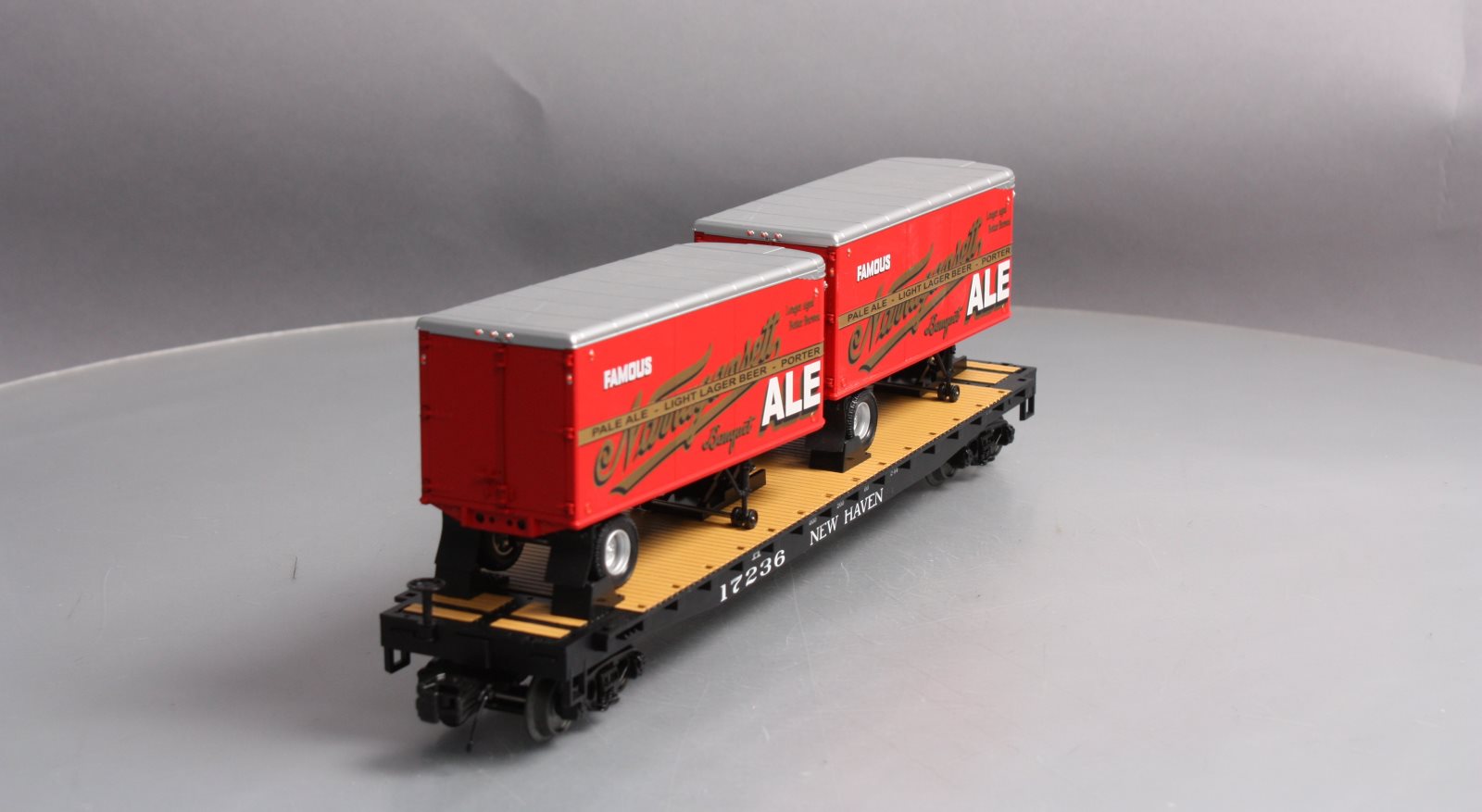 MTH 20-95126 Narragansett Ale Flat Car #17236 with 2 PUP Trailers