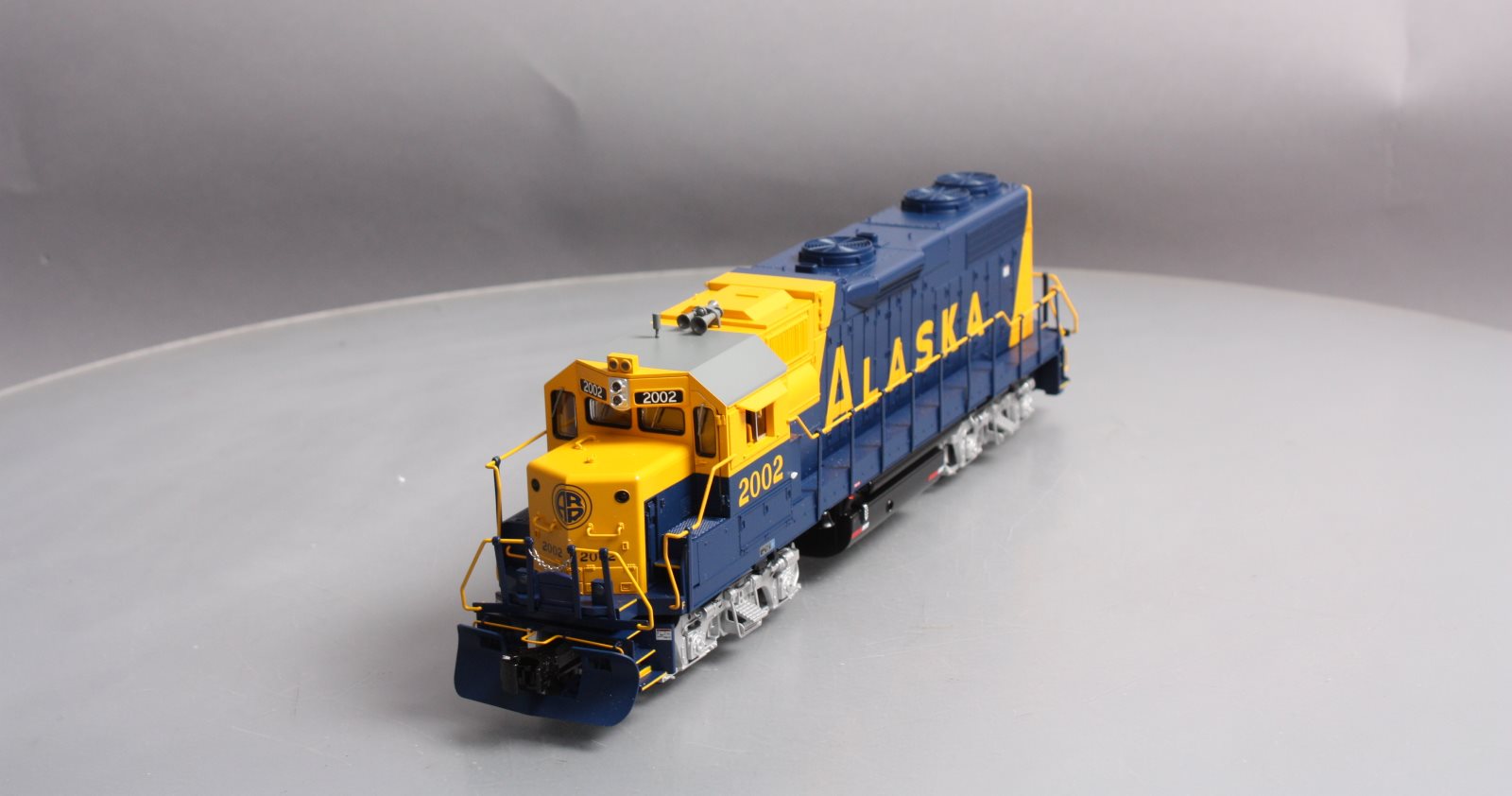 Lionel 6-28556 Alaska Non-Powered GP38-2 Diesel Locomotive #2002