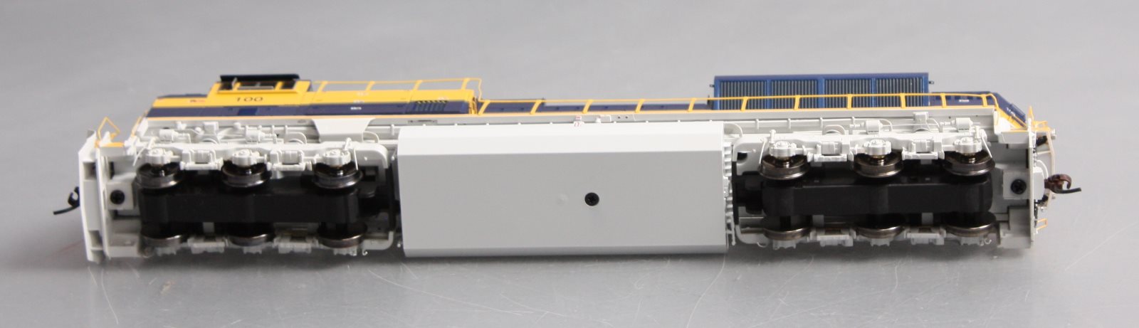 Athearn G68629 HO Florida East Coast SD70M-2 Diesel Locomotive #100 w/DCC&Sound LN/Box