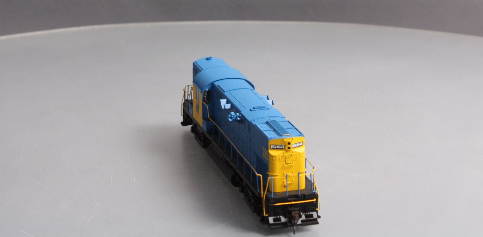 Atlas 10001137 HO Gold Long Island C420 Diesel Locomotive #205