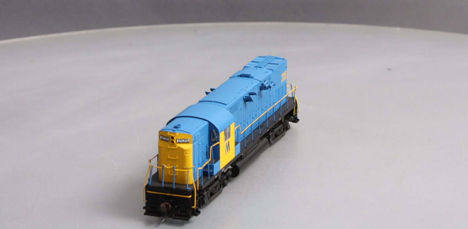 Atlas 10001137 HO Gold Long Island C420 Diesel Locomotive #205